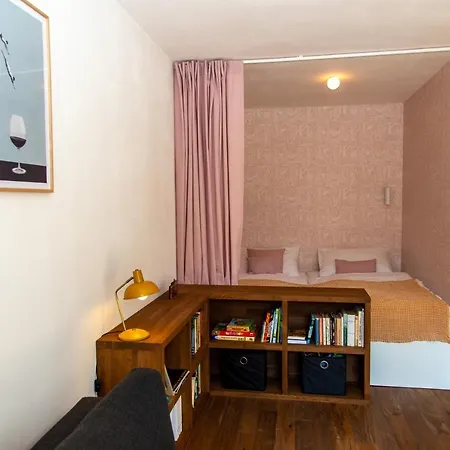 Apartman Kafe S Posteli, Stred Mikulova * Mikulov