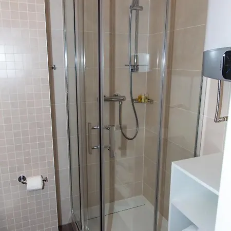Apartman Kafe S Posteli, Stred Mikulova